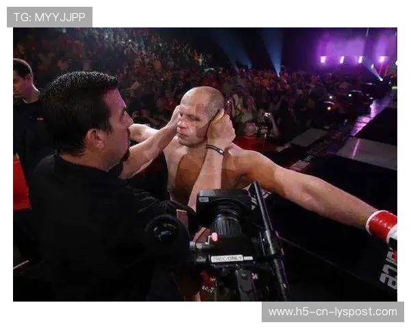 UFC对手赛后互送拥抱太暖，拳台背后的真友情