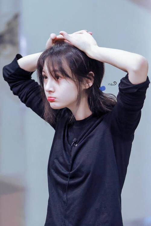 乐鱼体育官网-“费尔南多·比亚尔巴：橄榄球战术革新的先锋，阿根廷美洲狮队的未来巨星”